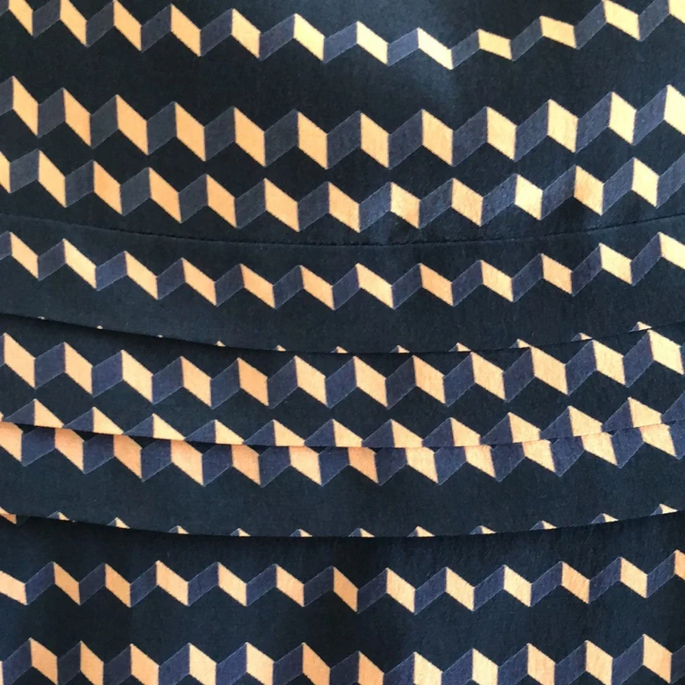 Tory Burch Marlow 100% Silk Sheath Dress Size 10 Geometric Cube Print Navy/Pink